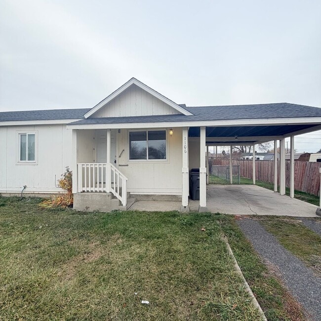 Building Photo - 1106 S Beeman St