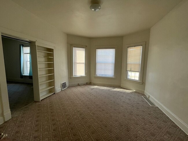 Photo - 1642 Main St Apartment