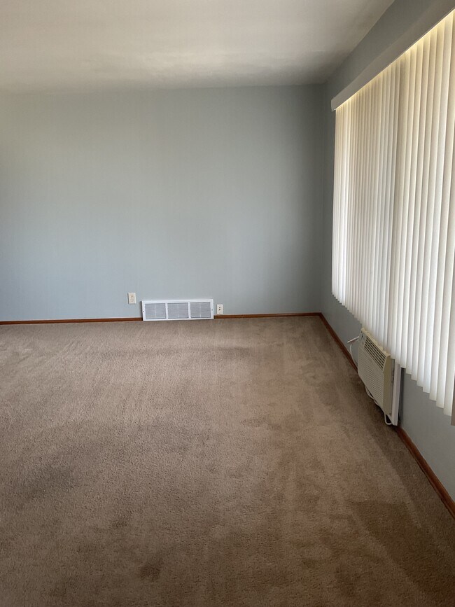 Foto del edificio - 9729 - 9739 W Hampton Ave