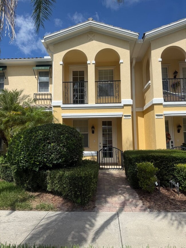 Building Photo - For the executive who wants it all, and the couple ready to simplify without settling