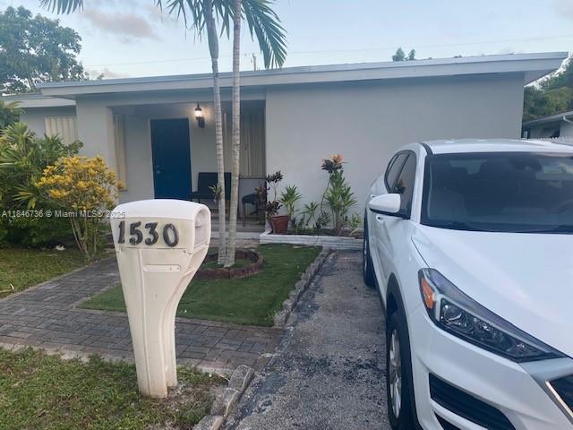 Foto principal - 1530 NE 180th St