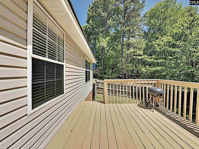 Building Photo - 12 Caddis Creek Ct