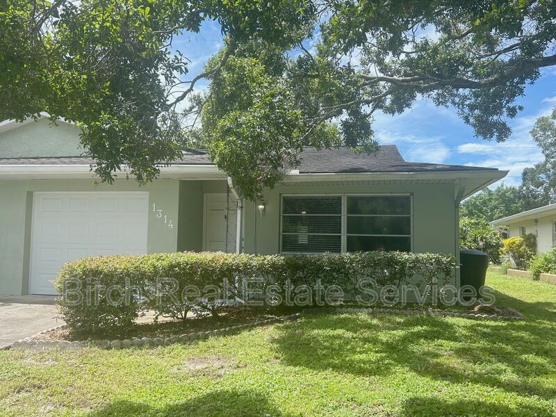 Primary Photo - 1314 Amble Ln