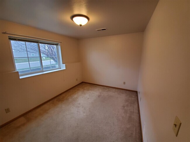 Building Photo - 3505 Fallon St