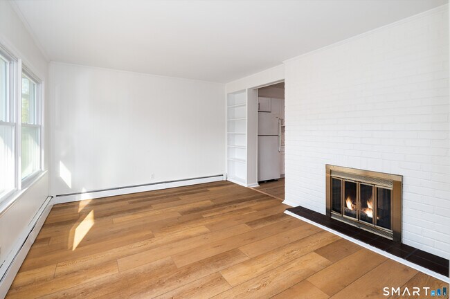 Foto del edificio - 1329 Stillwater Rd