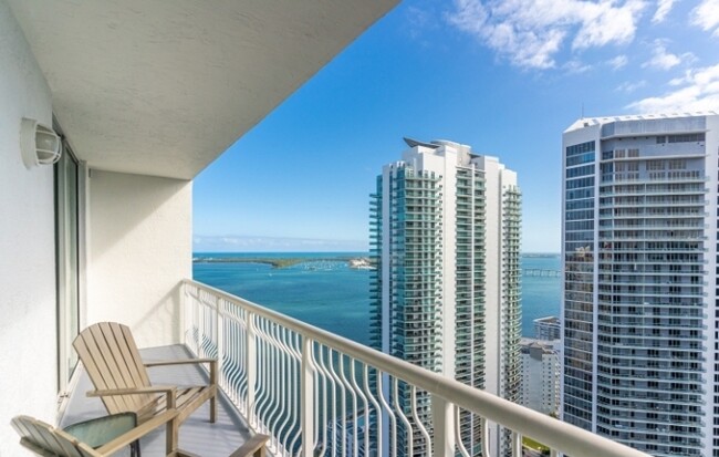 Foto del edificio - 1200 Brickell Bay Dr