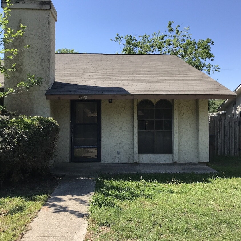 Primary Photo - Affordable 3/2 off Walzem