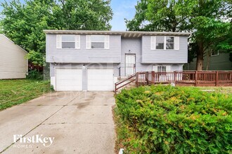 Building Photo - 10322 Woodhaven Cir