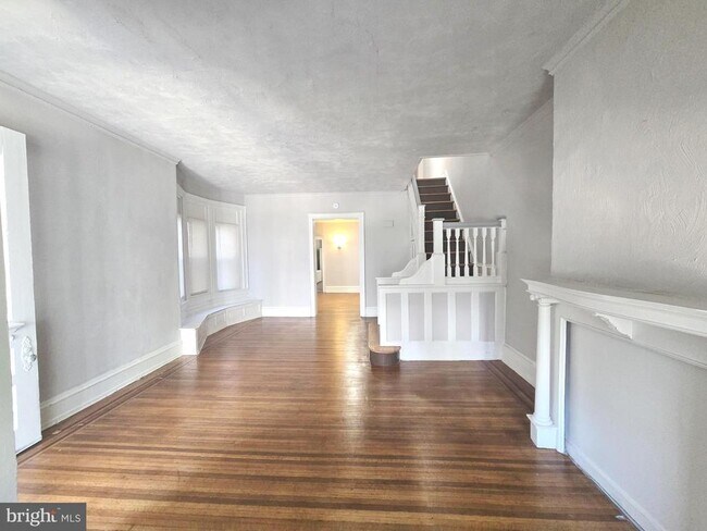 Foto del edificio - 5222 Webster St