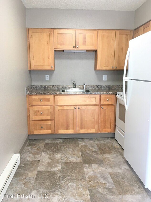 Primary Photo - 530 N Edison St