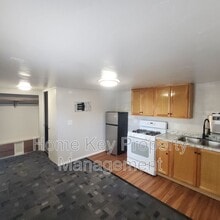 Building Photo - 677 W 100 N