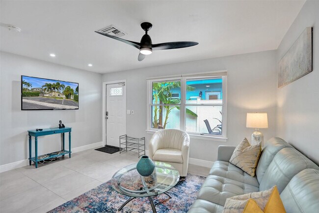 Foto del edificio - 901 SE 14th Ct