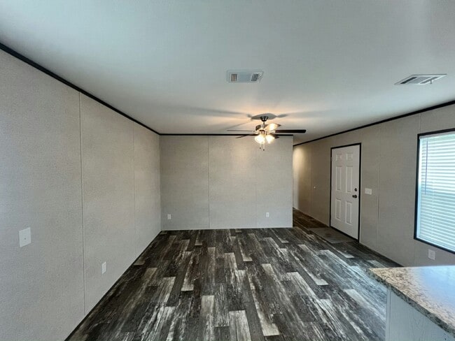 Building Photo - 38 Tower Manor Cir W