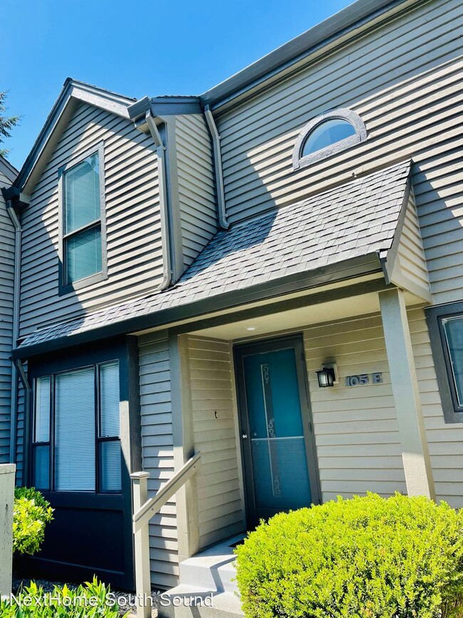 Building Photo - 2 br, 2.5 bath House - 105-E Chinook Ln