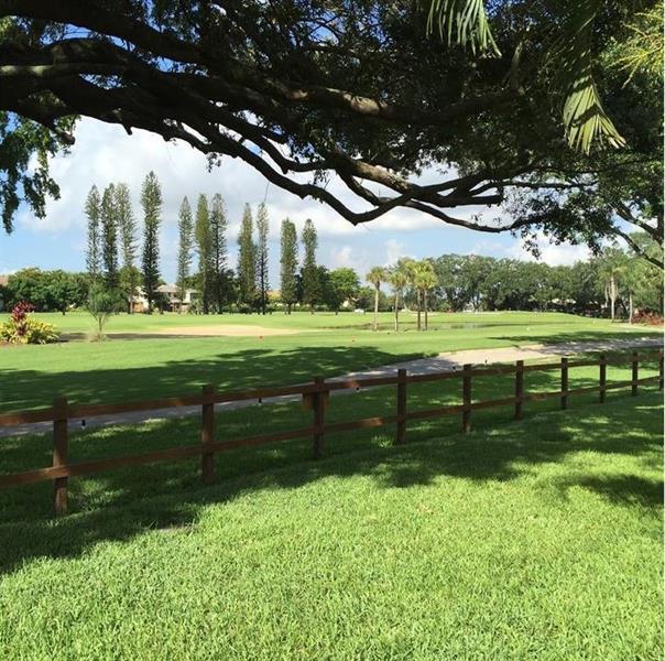 Foto del edificio - 10740 S Golfview Dr