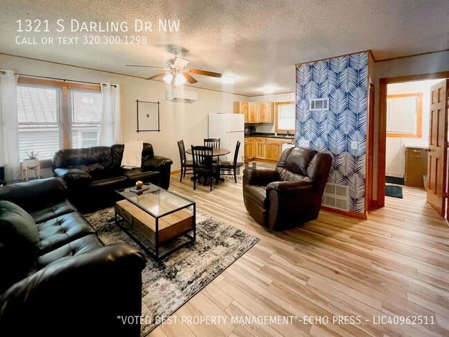 Building Photo - 1321 S Darling Dr NW