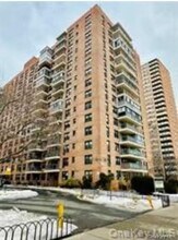 Building Photo - 42-55 Colden St