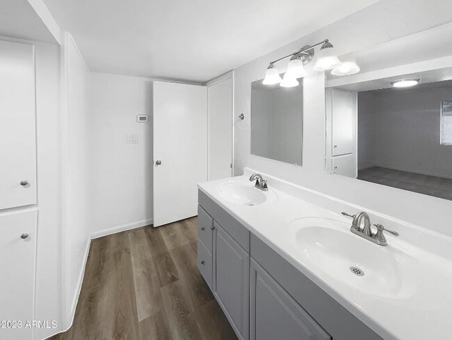 Foto del edificio - 6434 W Sunnyslope Ln