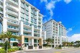 Primary Photo - 495 E Royal Palm Rd
