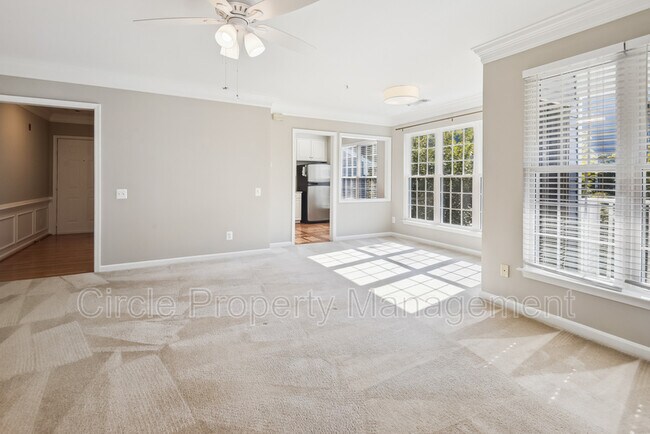 Building Photo - 7009 Metropolitan Pl