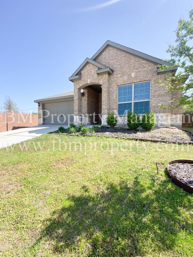 Photo - 4712 Conley Lane - Beautiful 3 Bedroom, 2 Bathroom Home in Denton, TX!