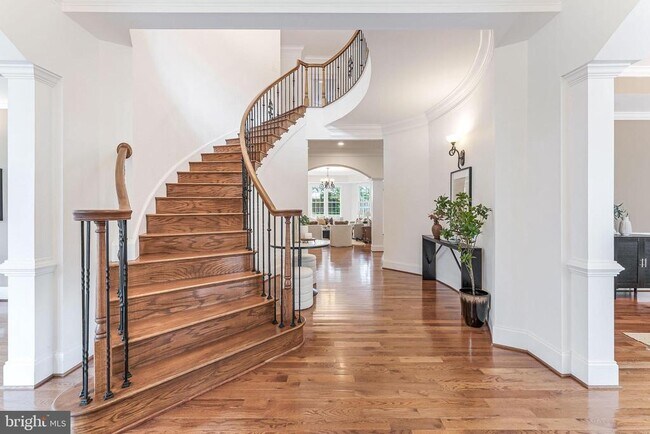 Foto del edificio - 829 Golden Arrow St