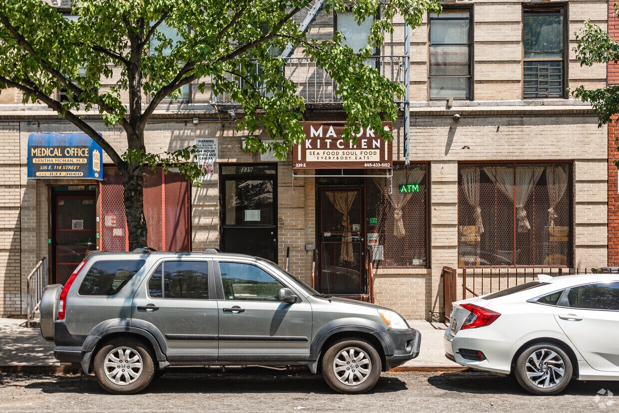 Entrance - 339-341 E 118th St