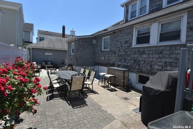 Building Photo - 36 Trenton Ave