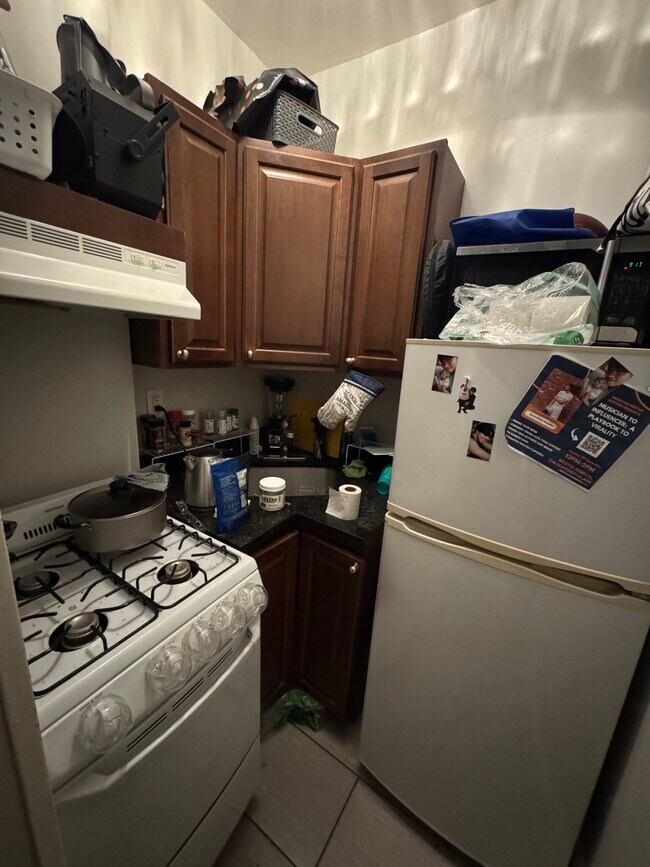 Building Photo - 38 Hemenway St