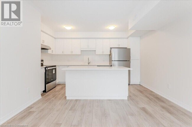 Building Photo - 596 Benninger Dr