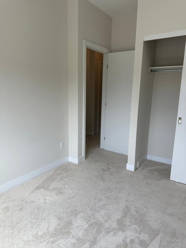 Building Photo - 306 Rhonda Stewart Private
