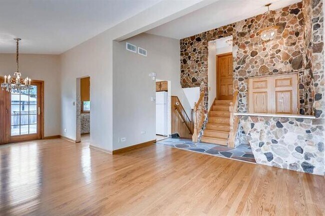 Building Photo - 8147 N. Chester Ave, Niles, IL, 60714