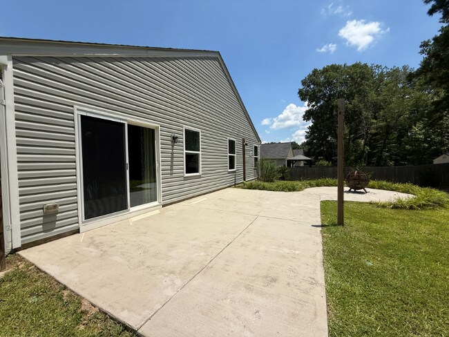 Foto del edificio - 4313 Lenity Ln
