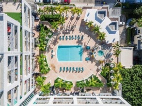 Building Photo - 350 NE 24th St Building Photo - 350 NE 24th St