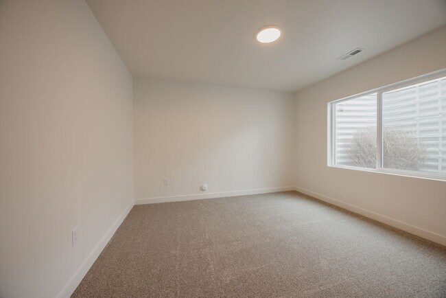 Foto del edificio - 5204 S Century Wy