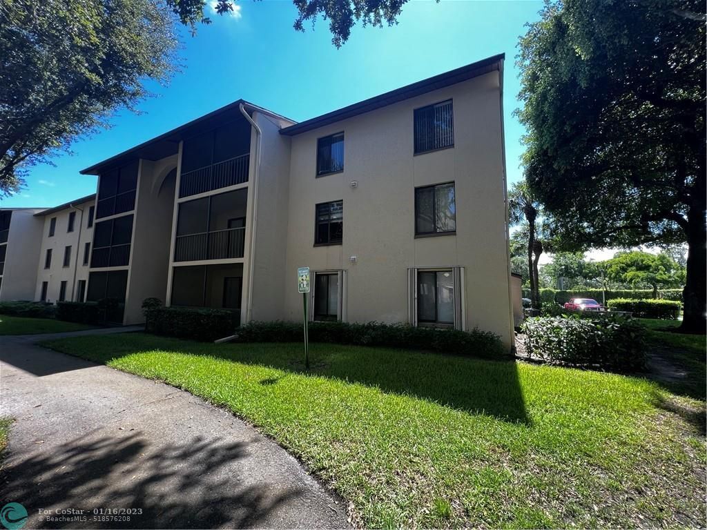 206 Foxtail Dr Unit B1, Greenacres, FL 33415 Condo for Rent in Greenacres, FL