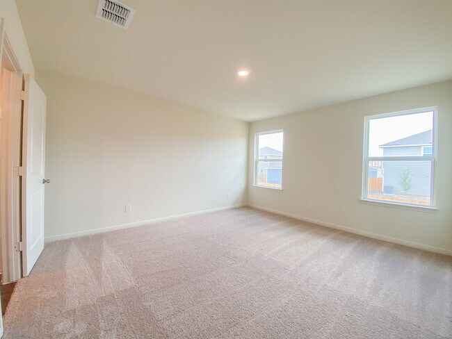 Building Photo - 3Bd 2.5 Ba Minutes to Randolph AFB and Ft Sam