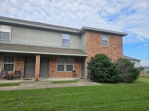 Building Photo - 3707 Malibu Ln