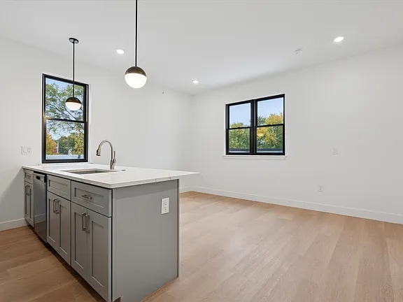 Photo - 178 W Seymour St Apartment