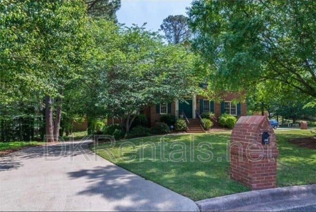 Photo - 637 Corbin Lake Ct House