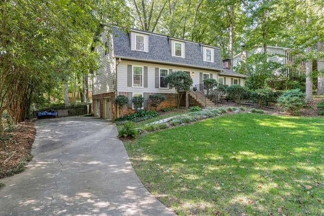 Building Photo - 4624 Mountain Creek Dr