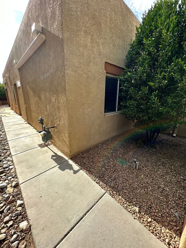 Foto del edificio - 2 bed 2 bath 1074 sq ft home in Sandstone ...