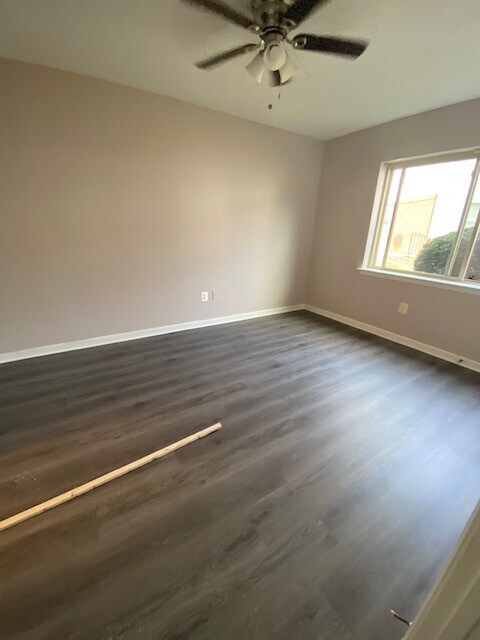 Building Photo - 4717 Greenspring Ave