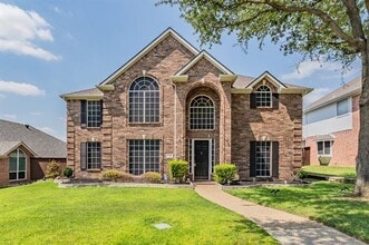 Building Photo - 2748 Club Ridge Dr