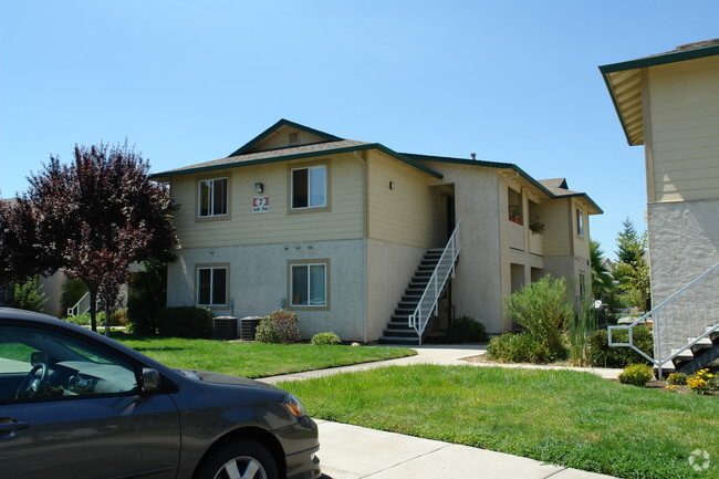 Building Photo - Huntington Apartments