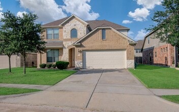 Building Photo - 22314 Mosshall Ct
