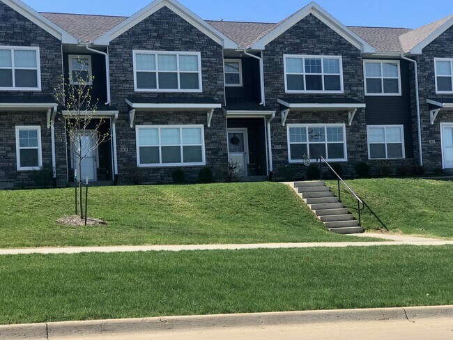 Entrada de la calle Court Street - 4837 E Court St
