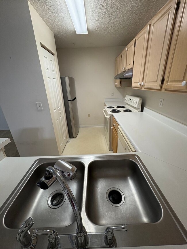 Building Photo - Oviedo Condo For Rent