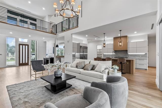 Foto del edificio - 6411 Royal Ln