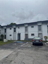 Building Photo - 7235 SW 94th Pl